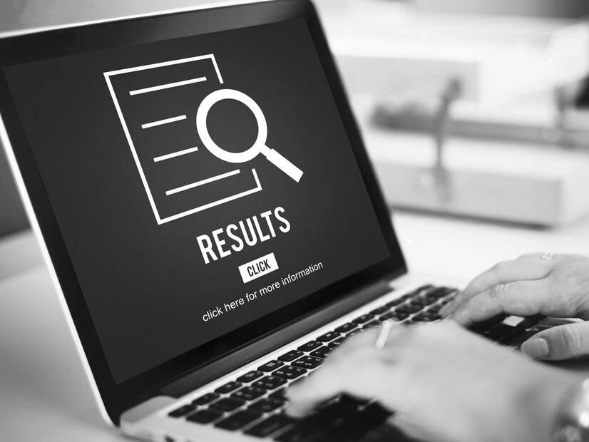 convert visitors to clients using AI website